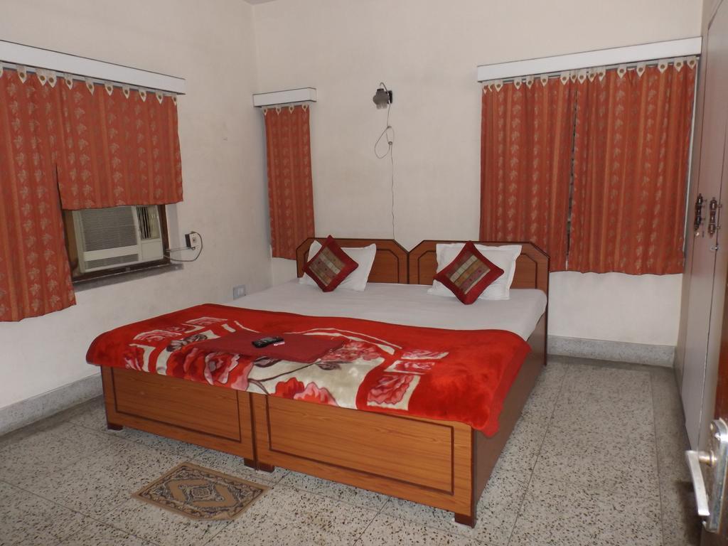 Aakash Ganga Holidays Hotel Колката Екстериор снимка
