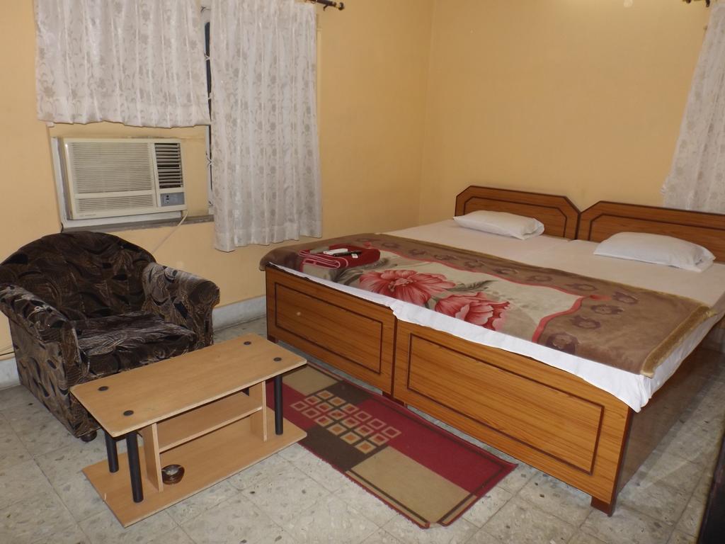 Aakash Ganga Holidays Hotel Колката Екстериор снимка